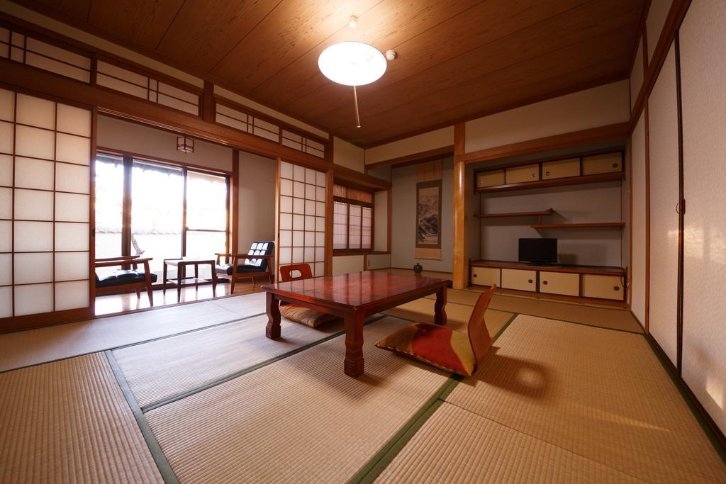 Yufuin Ryokan Tadaima Esterno foto